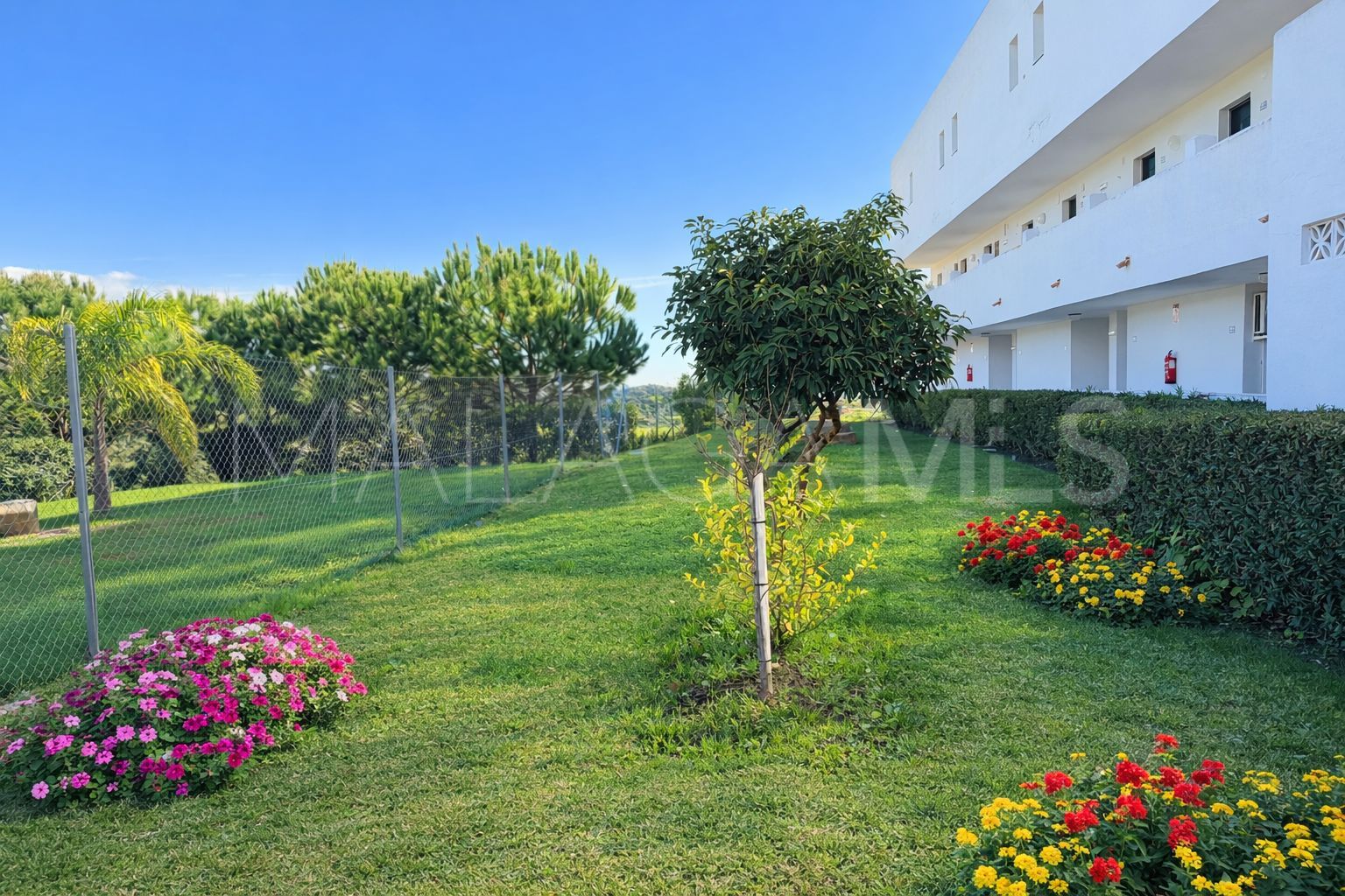 For sale Forest Hills duplex with 1 bedroom