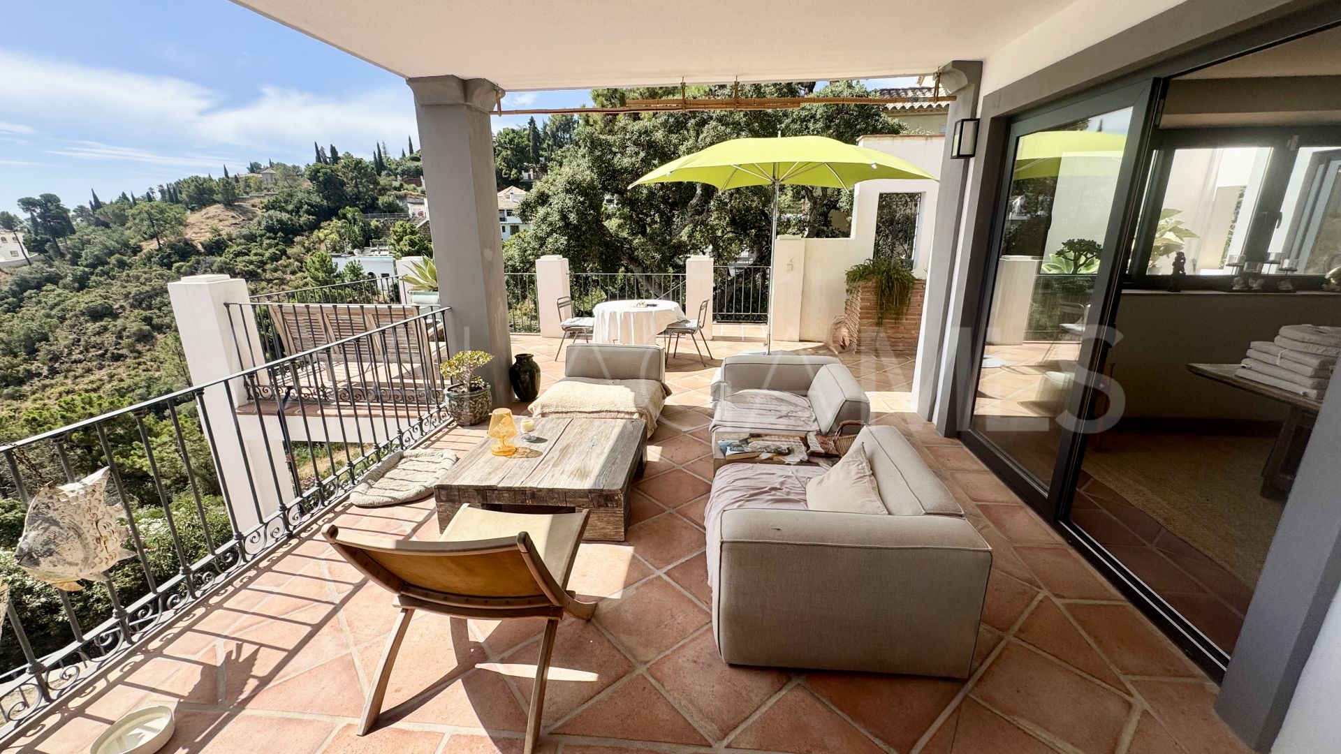 Villa for sale in El Madroñal