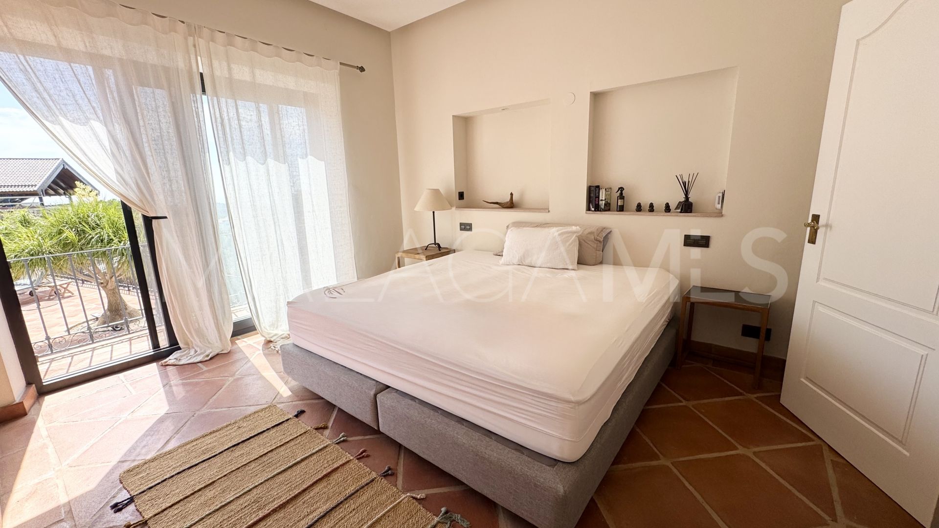 Villa for sale in El Madroñal