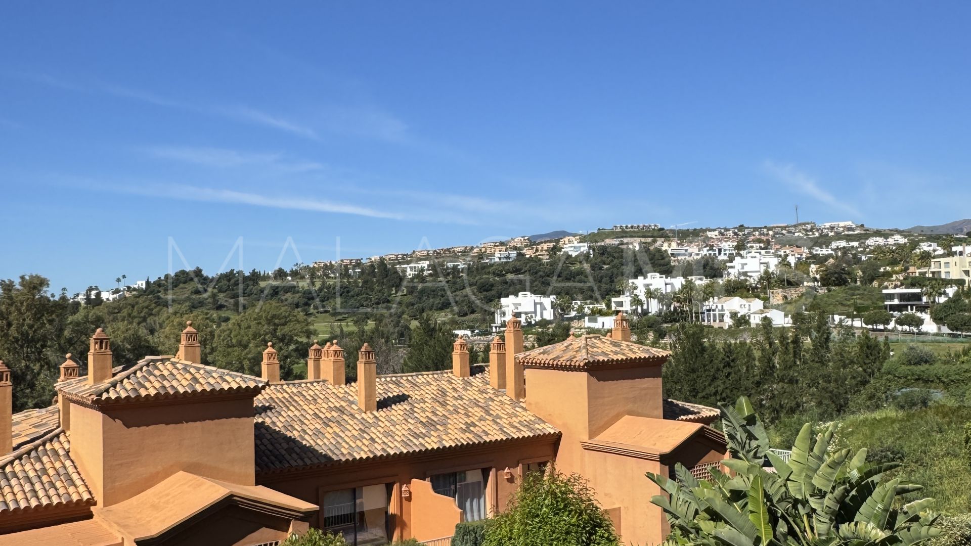 For sale 2 bedrooms apartment in Benatalaya