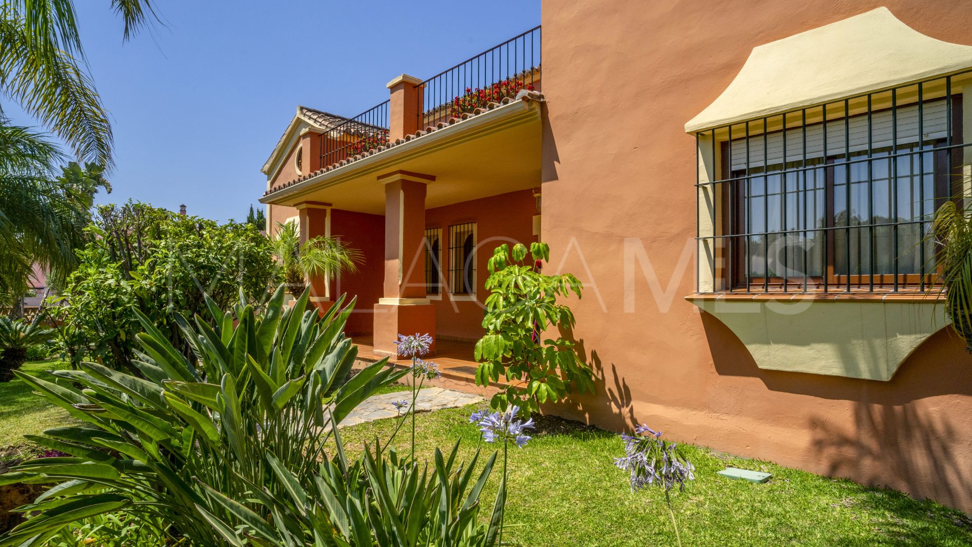 Villa for sale in Guadalmina Alta