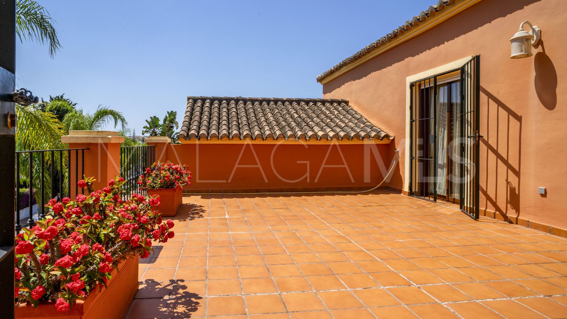 Villa for sale in Guadalmina Alta