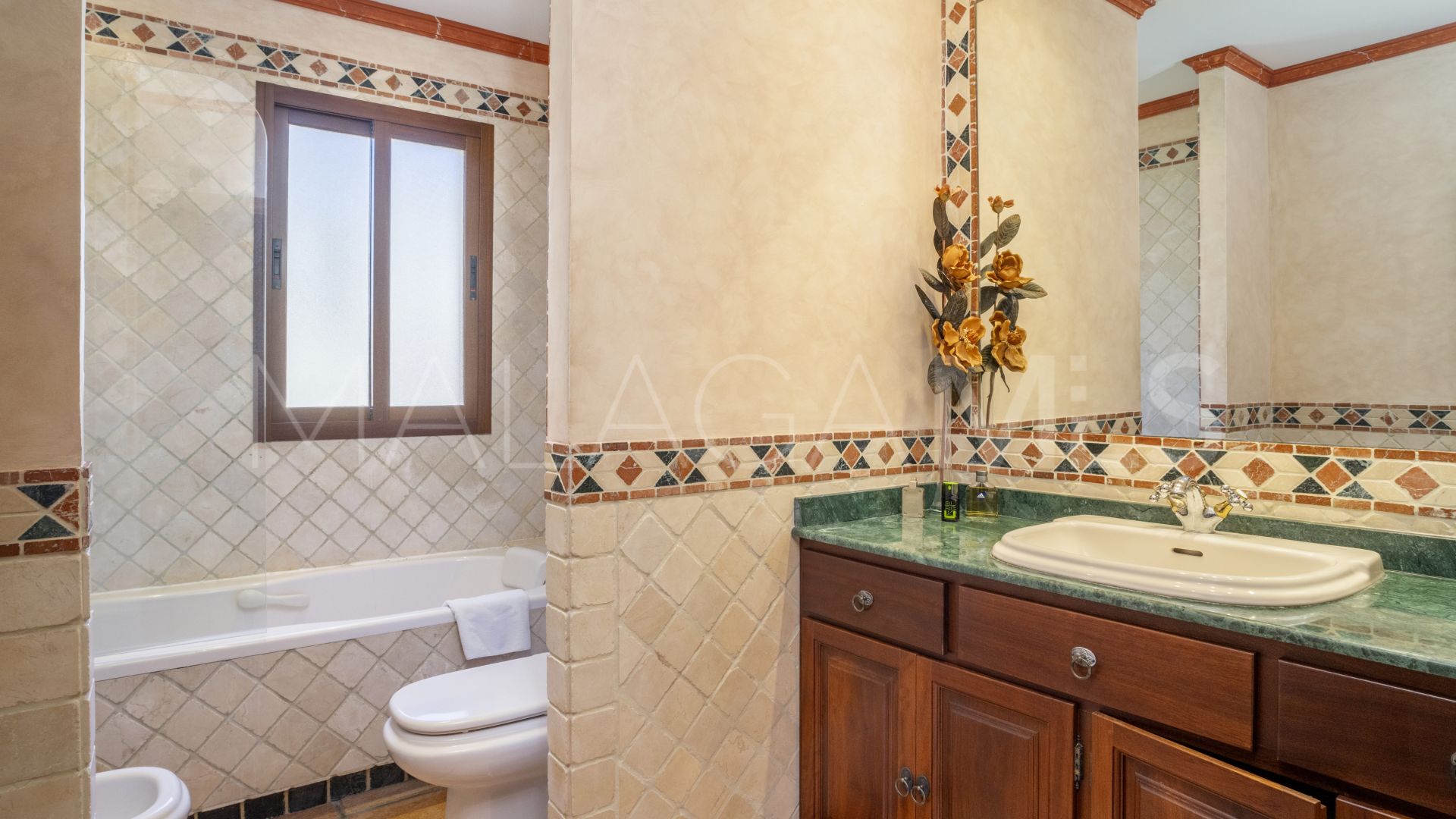 Villa for sale in Guadalmina Alta