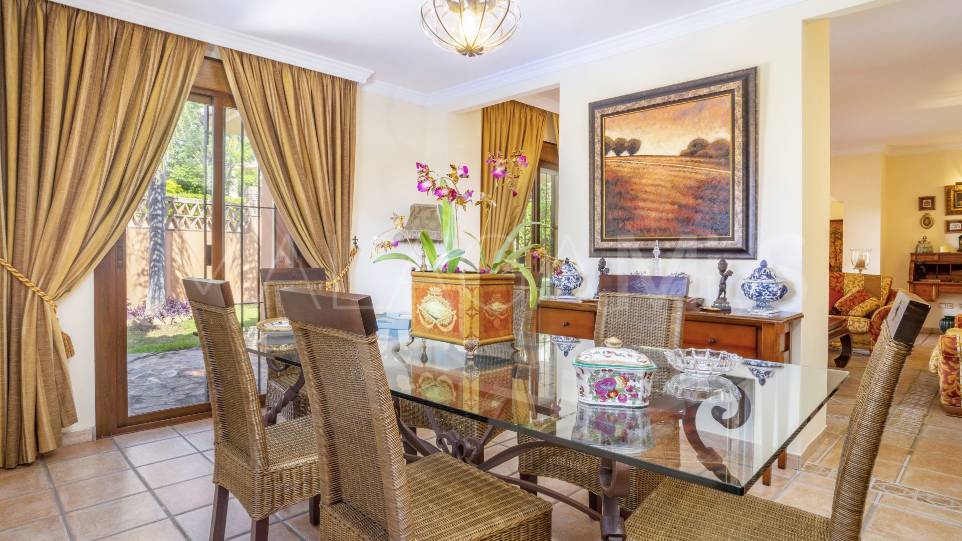 Villa for sale in Guadalmina Alta