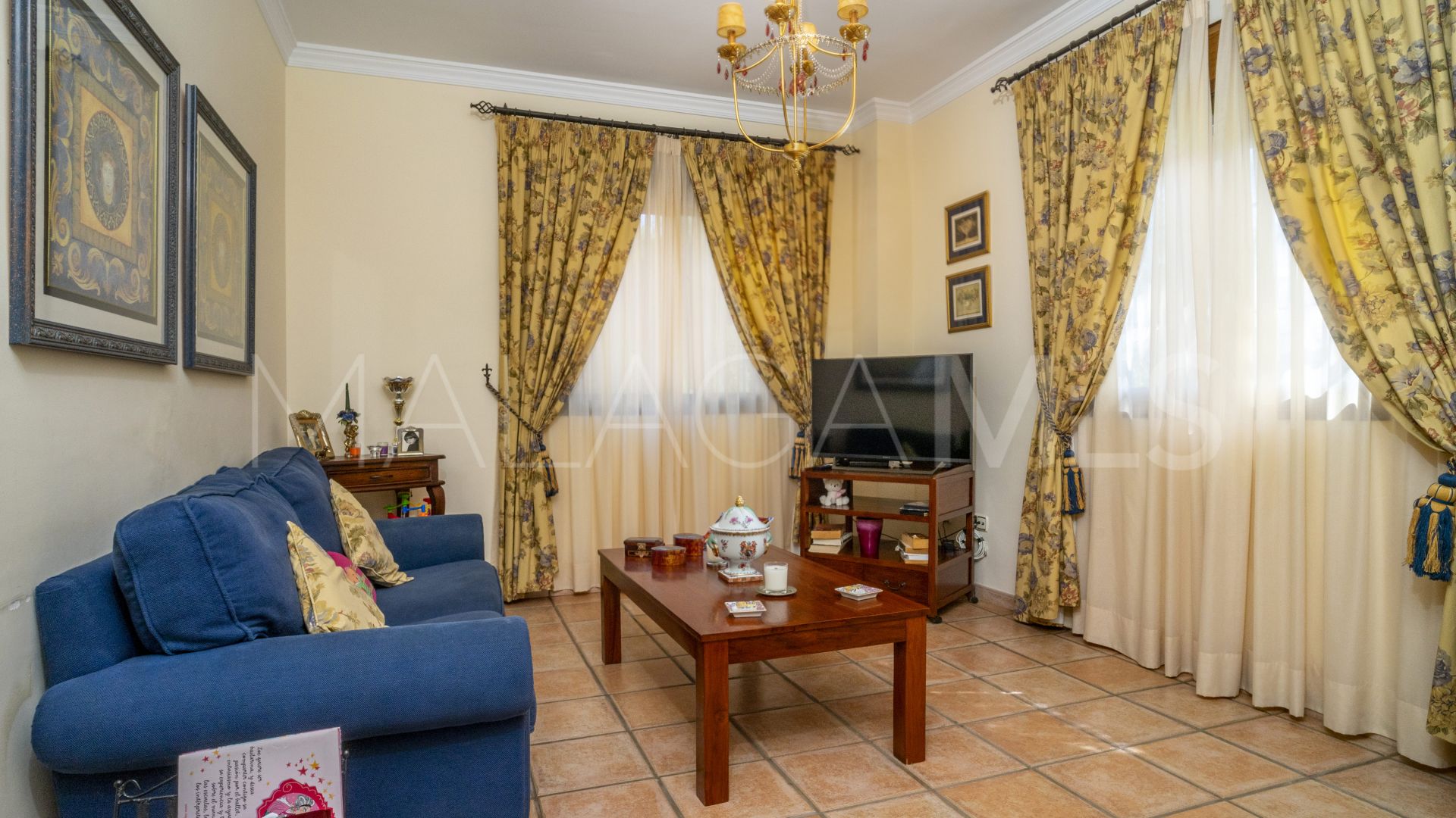 Villa for sale in Guadalmina Alta
