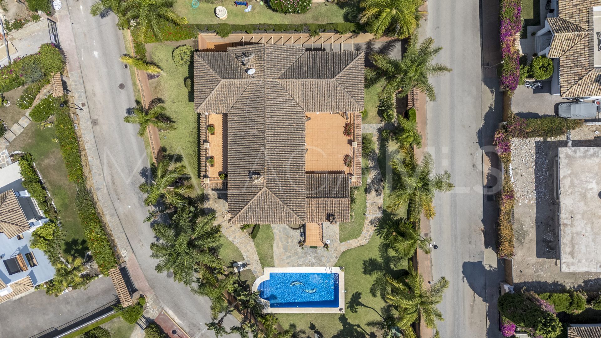 Villa for sale in Guadalmina Alta