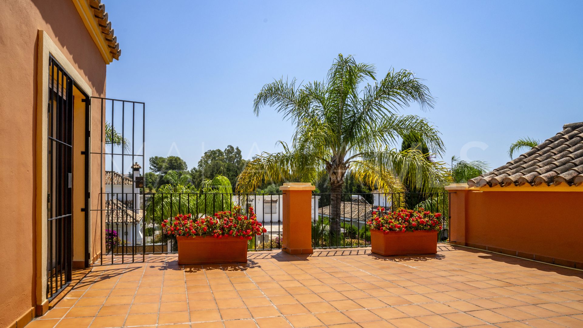 Villa for sale in Guadalmina Alta