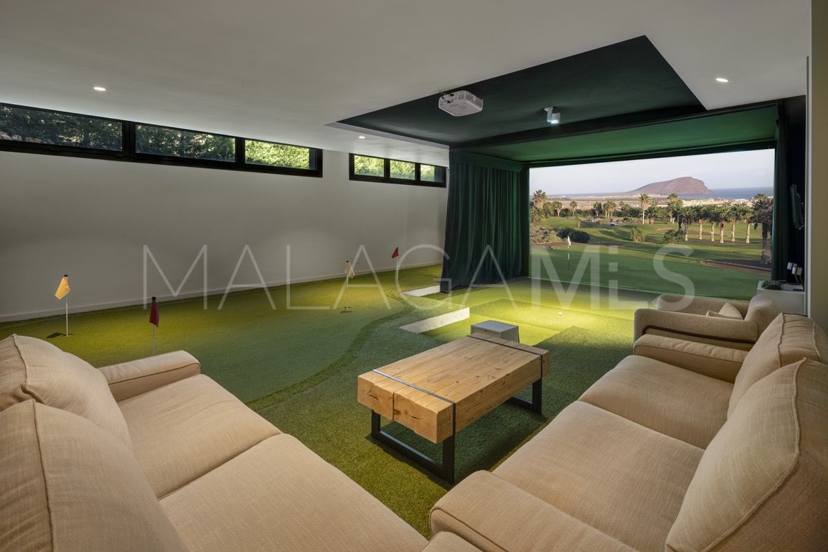 5 bedrooms villa for sale in Haza del Conde