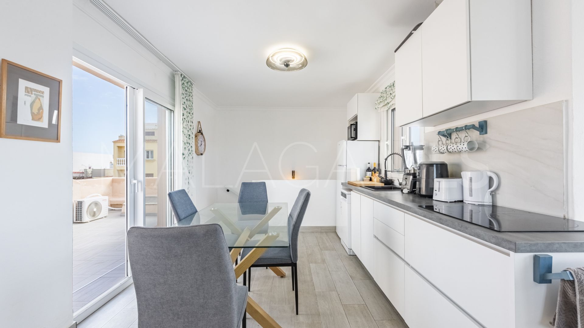 Radhus for sale in Castillo de la Duquesa