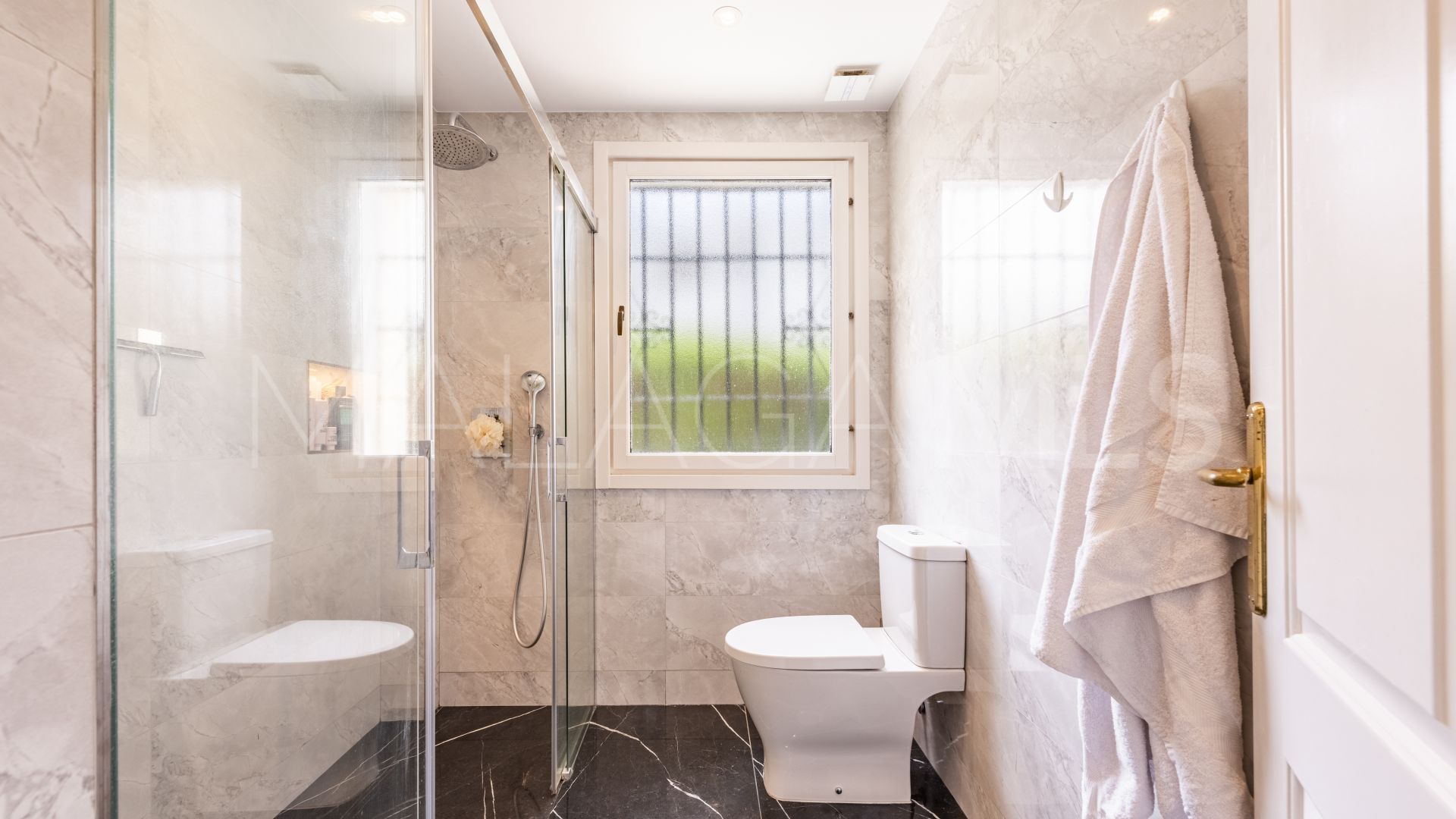 Buy apartamento planta baja de 3 bedrooms in El Paraiso