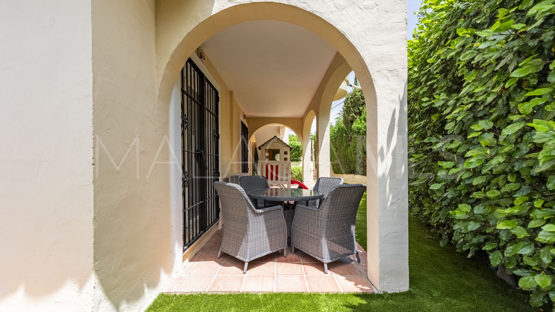 Buy apartamento planta baja de 3 bedrooms in El Paraiso