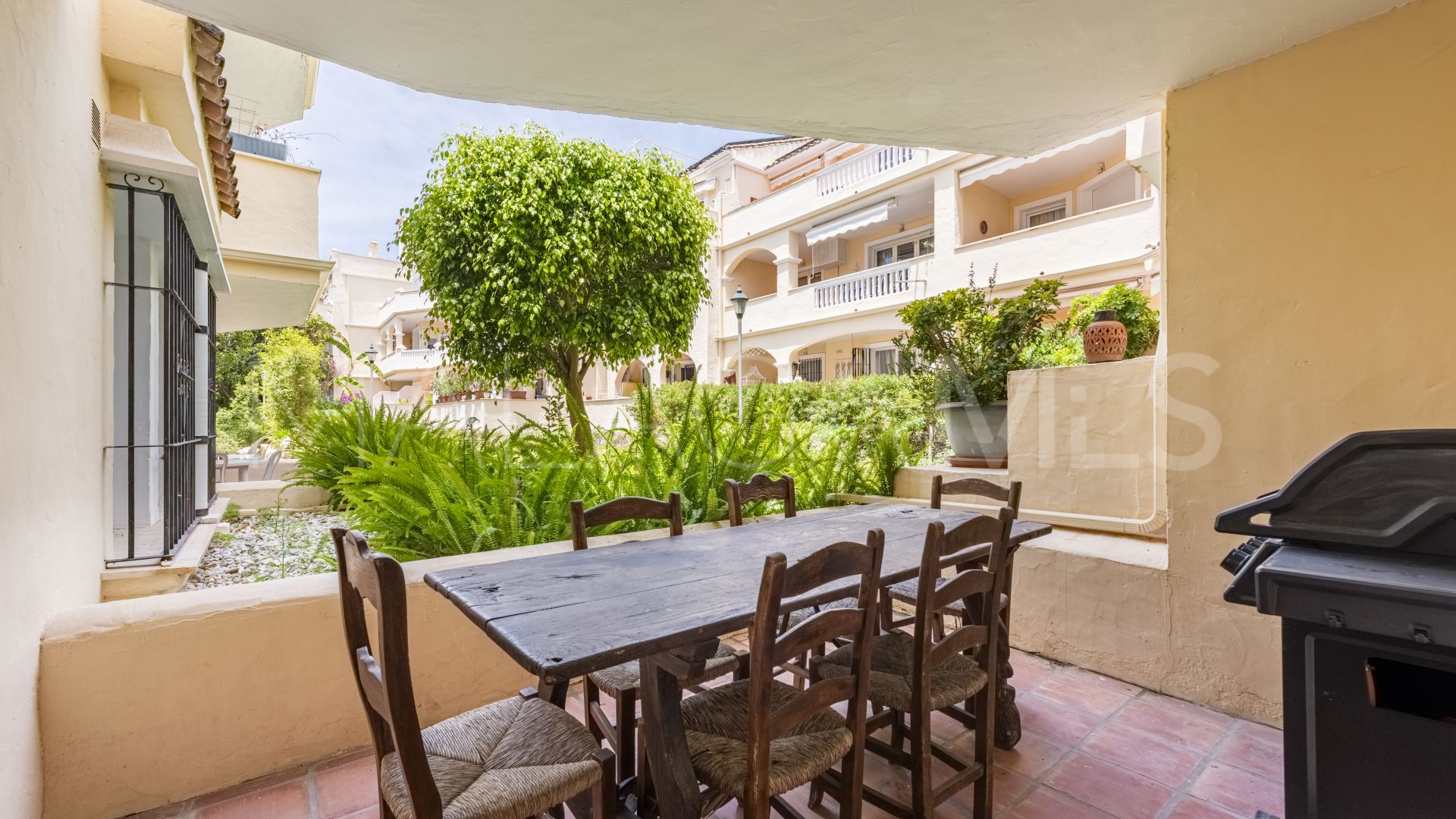 Buy apartamento planta baja de 3 bedrooms in El Paraiso