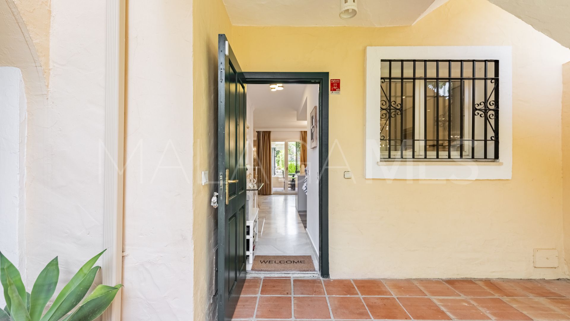 Buy apartamento planta baja de 3 bedrooms in El Paraiso