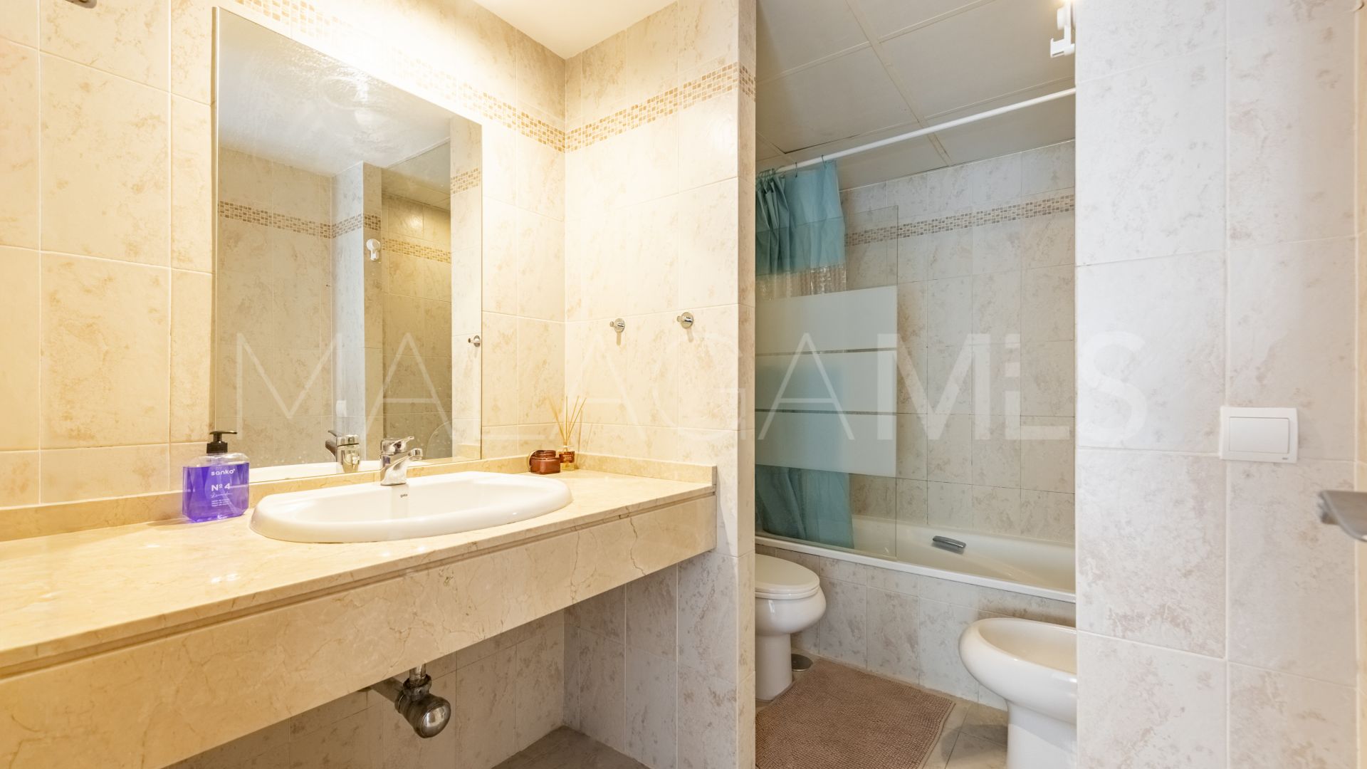 Erdgeschosswohnung for sale in Estepona Ost