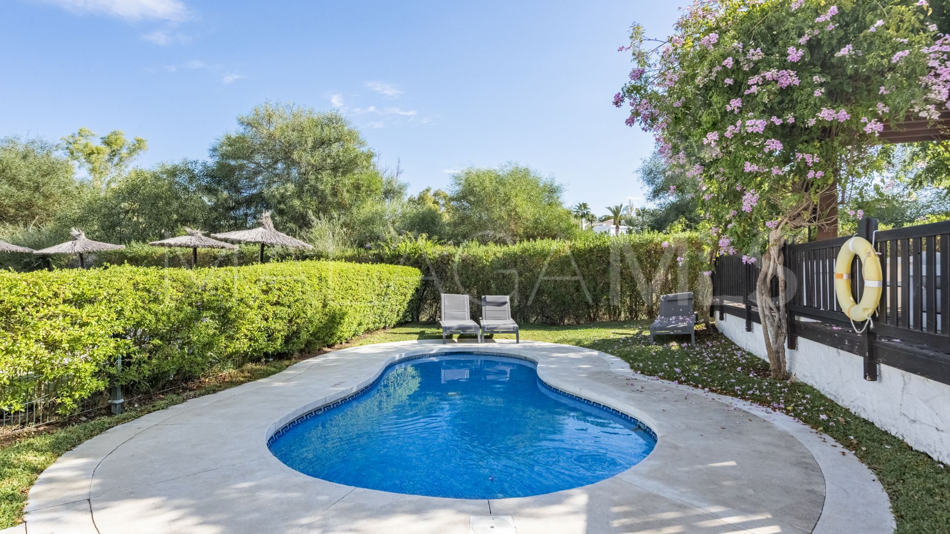 Erdgeschosswohnung for sale in Estepona Ost