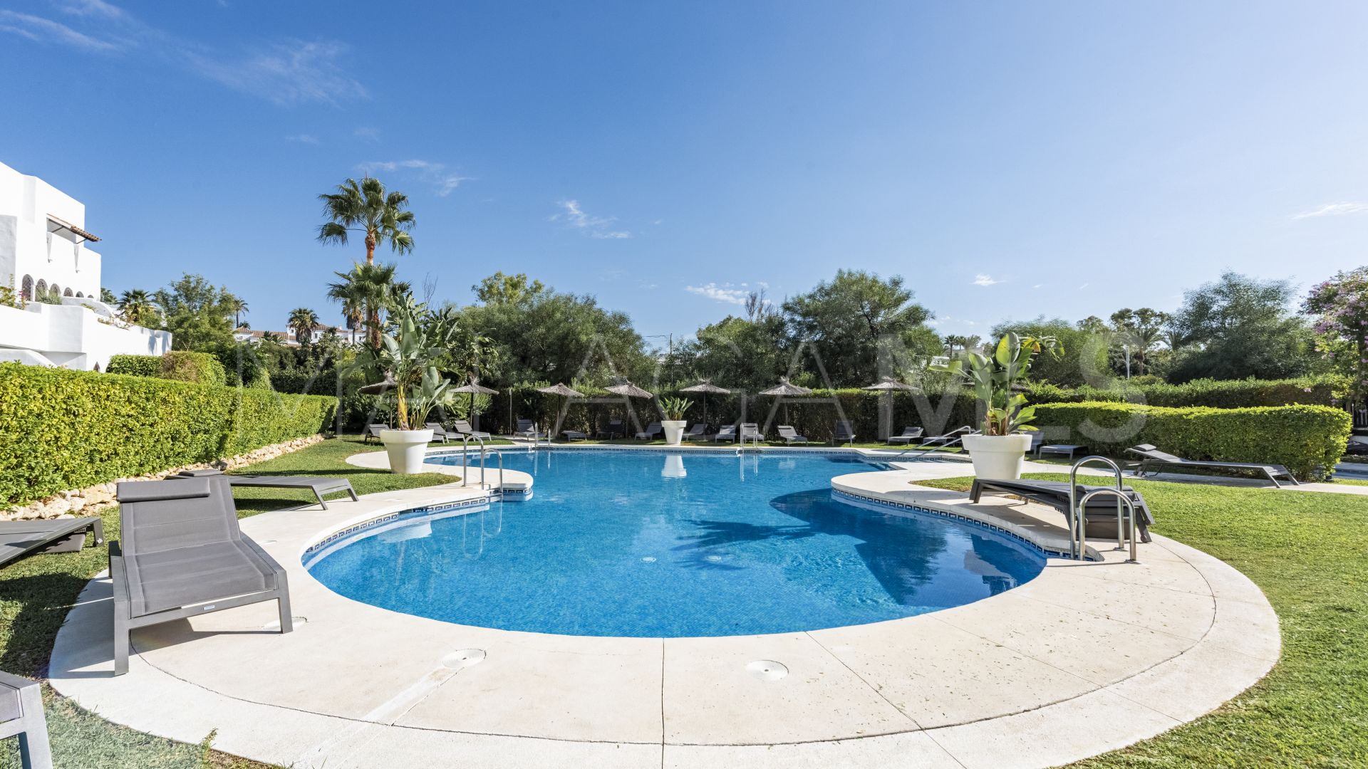 Erdgeschosswohnung for sale in Estepona Ost
