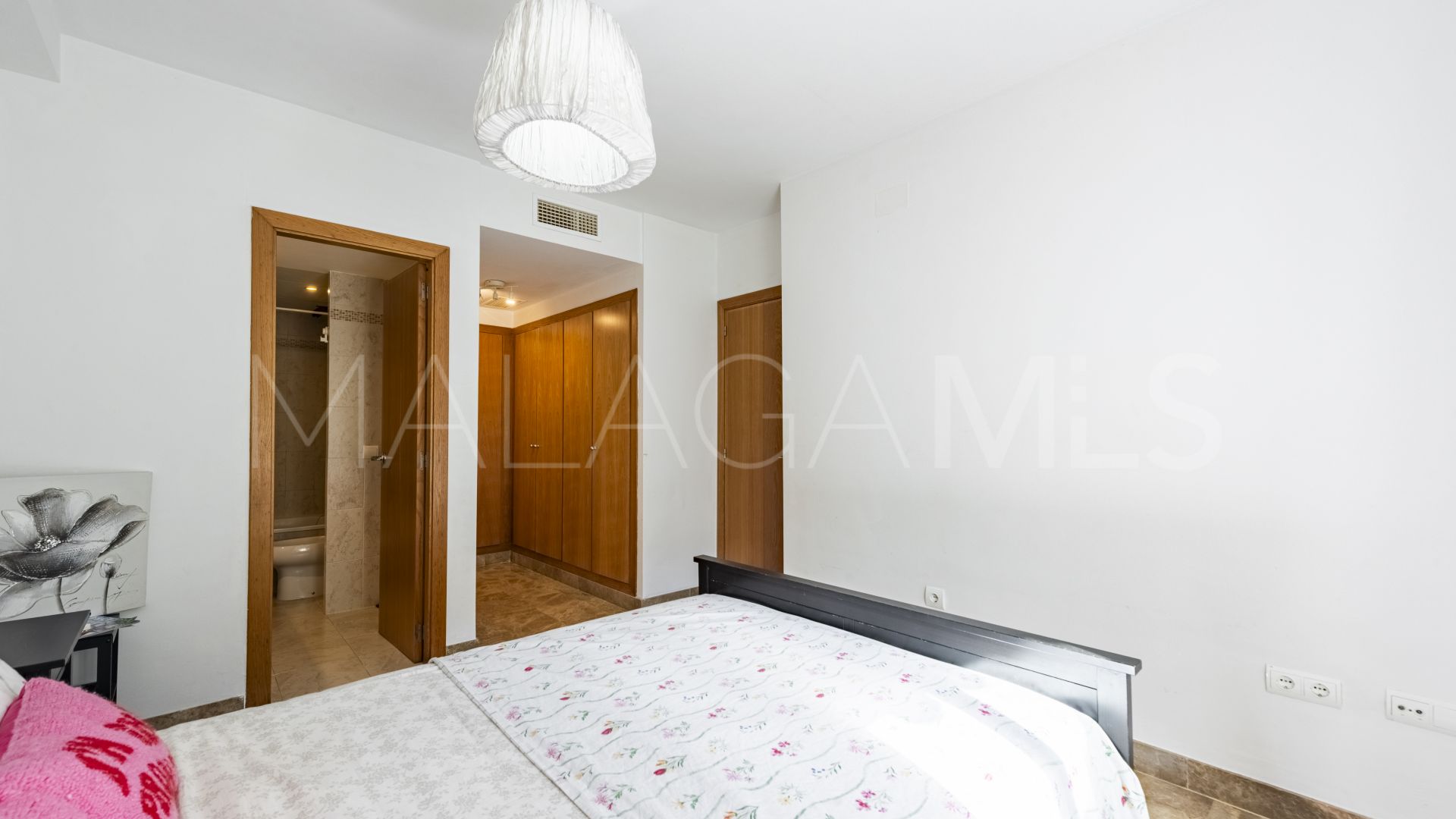 Erdgeschosswohnung for sale in Estepona Ost