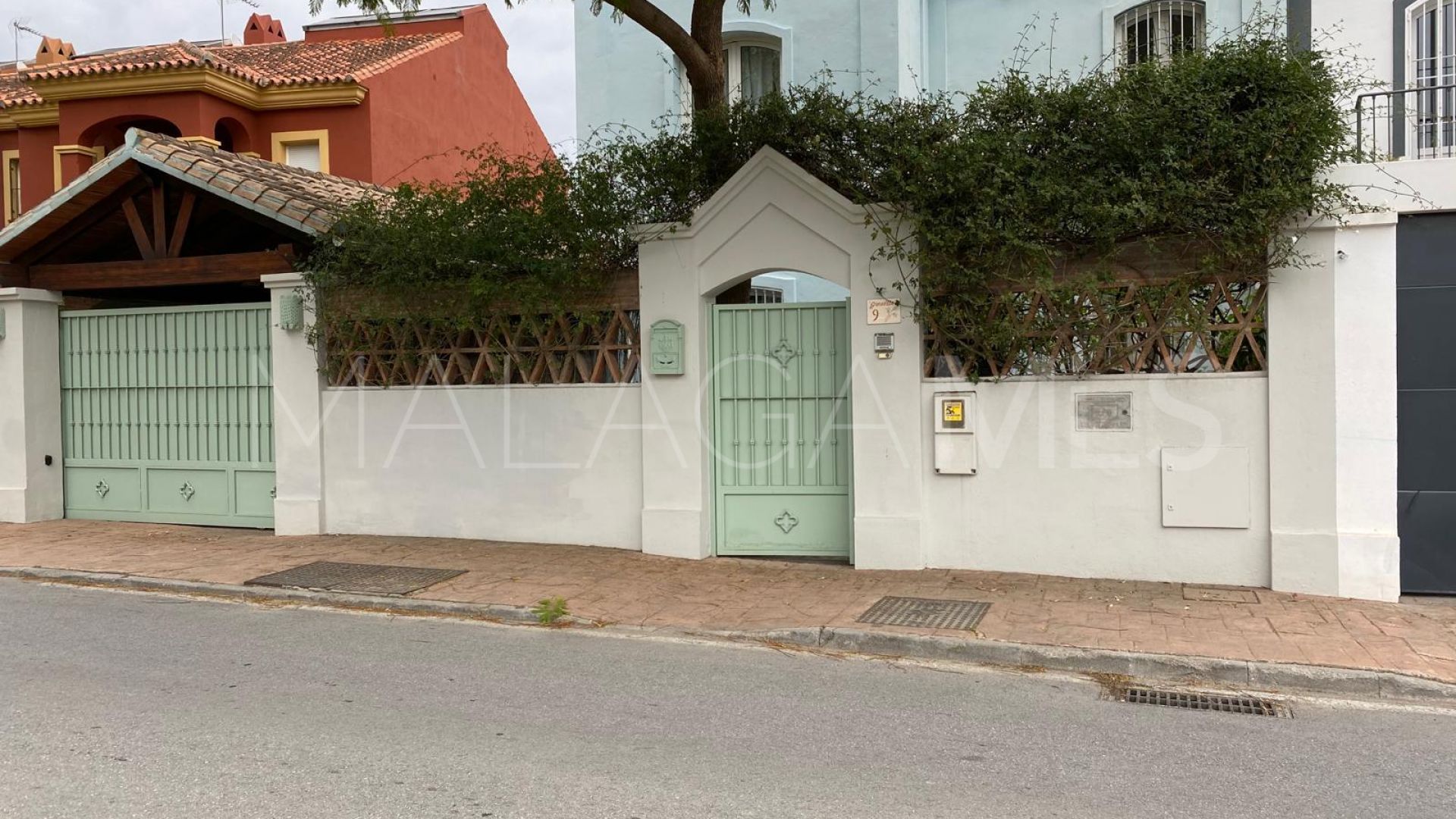 Villa jumelée for sale in Guadalmina Alta
