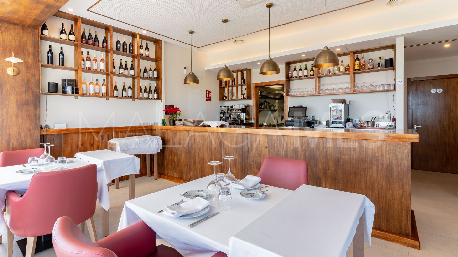 Nueva Andalucia, restaurante a la venta