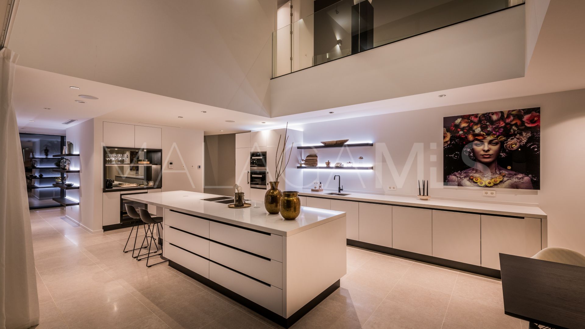 Buy villa with 5 bedrooms in La Alqueria