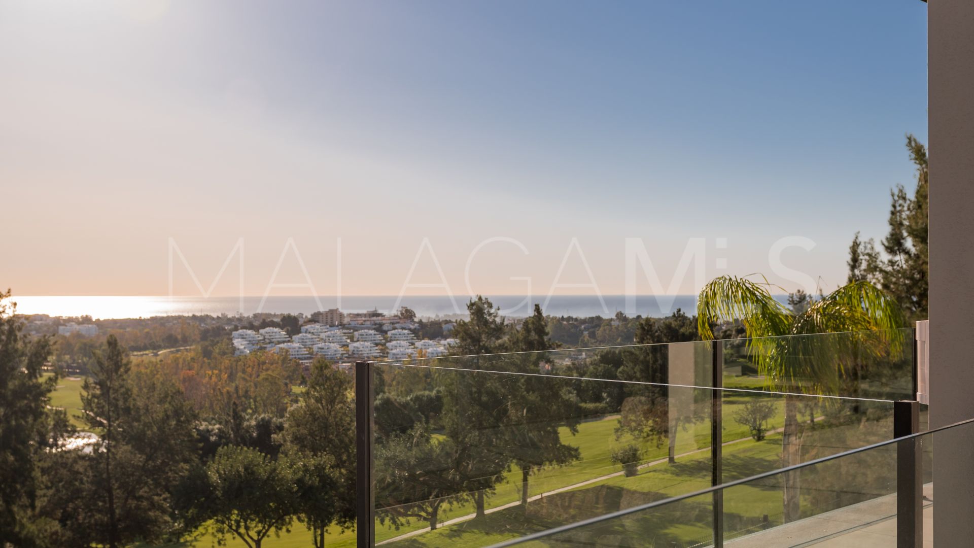 Buy villa with 5 bedrooms in La Alqueria