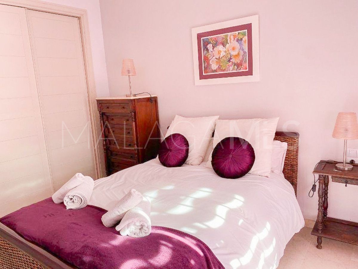 Apartamento planta baja a la venta with 2 bedrooms in Calahonda