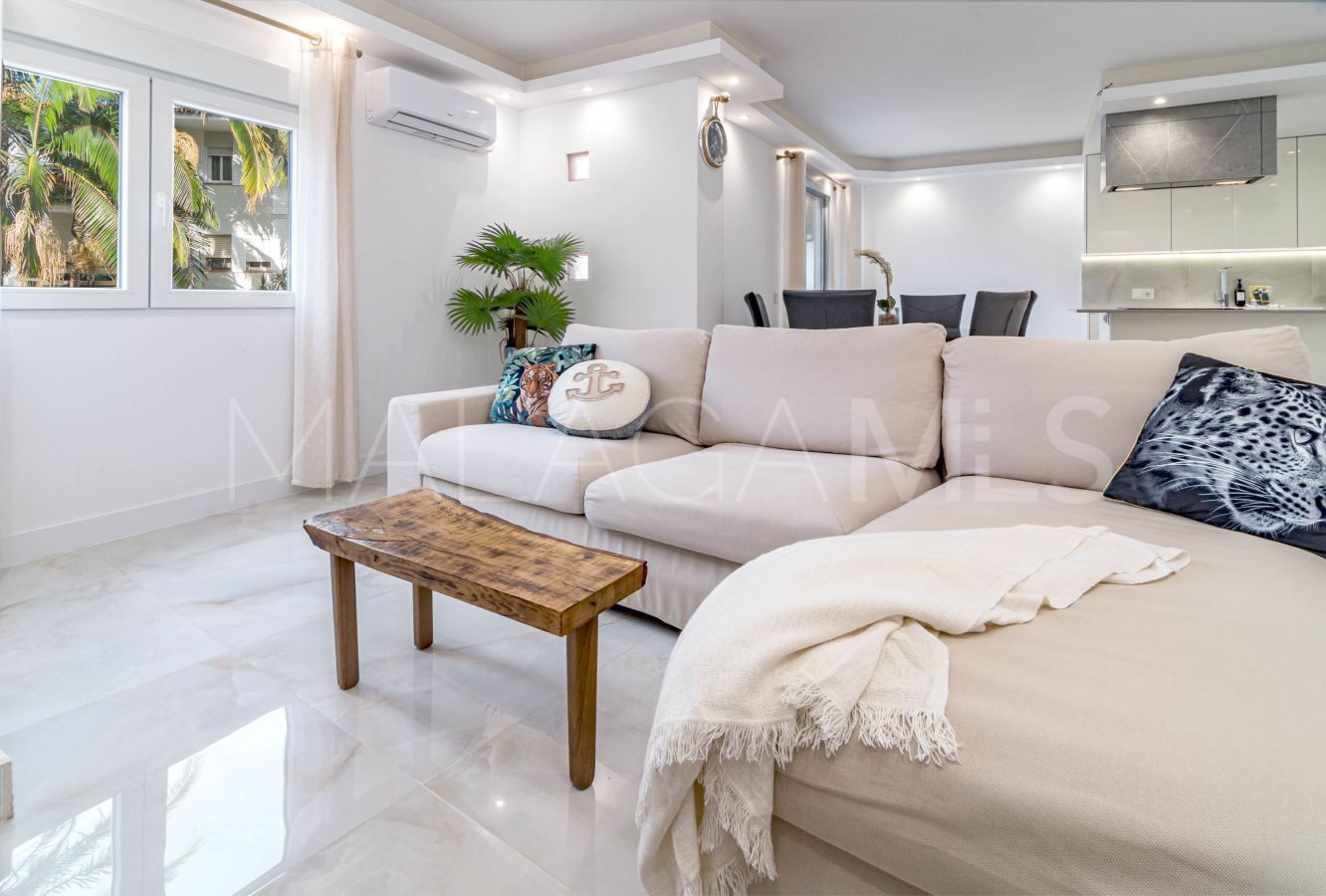 Buy apartamento with 3 bedrooms in Estepona Casco Antiguo