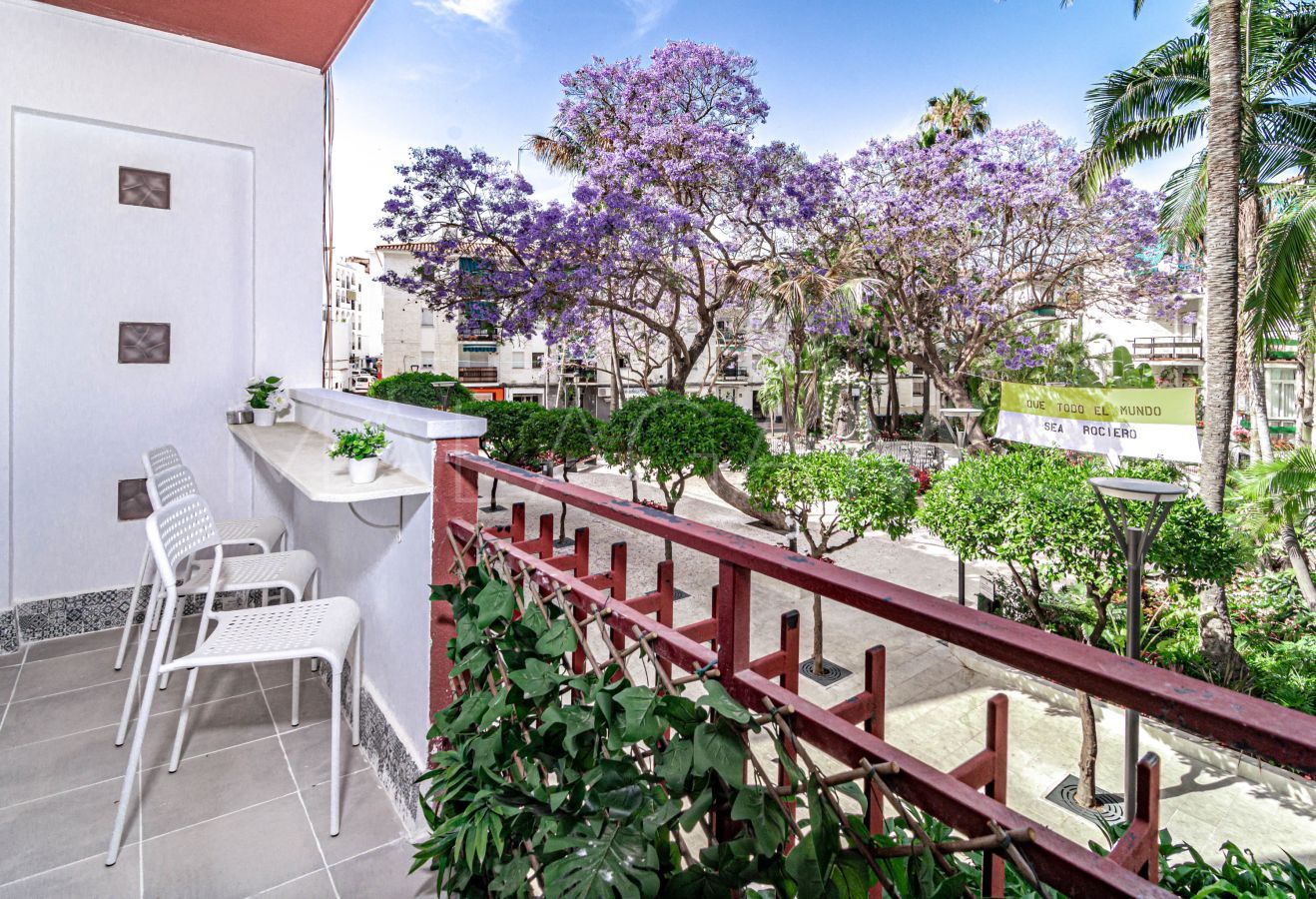 Buy apartamento with 3 bedrooms in Estepona Casco Antiguo