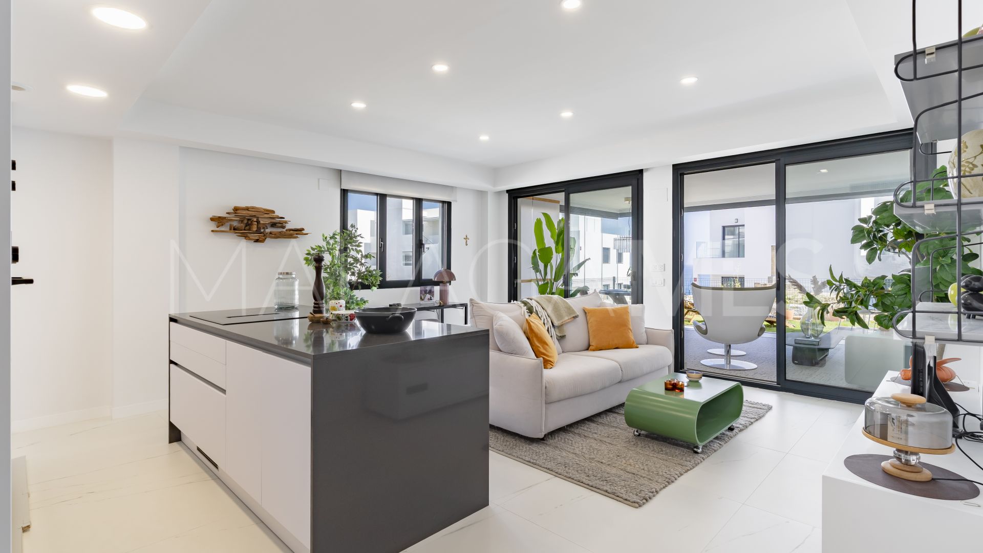 Markplanslägenhet for sale in Camarate Golf