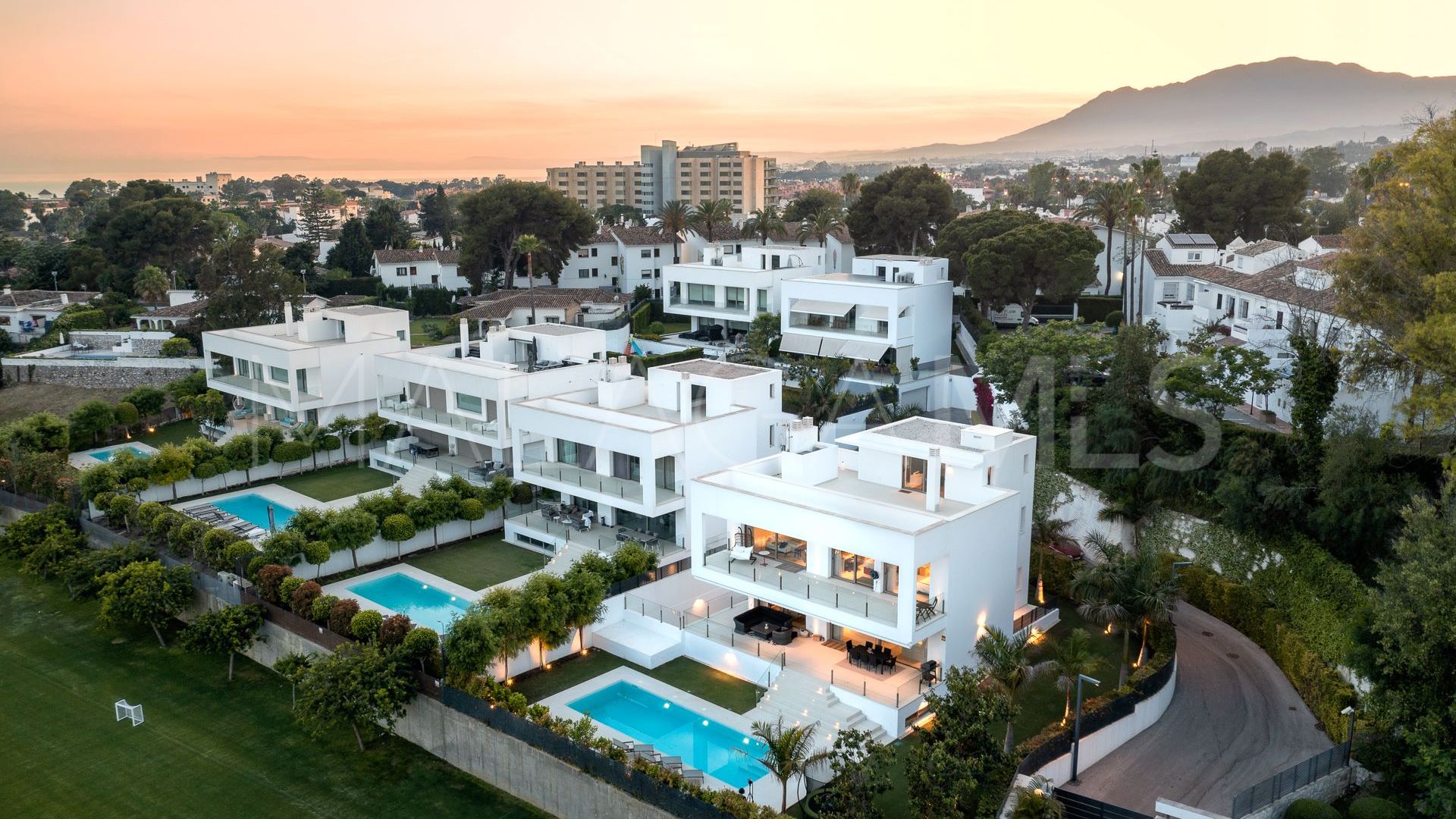 Villa for sale in Atalaya