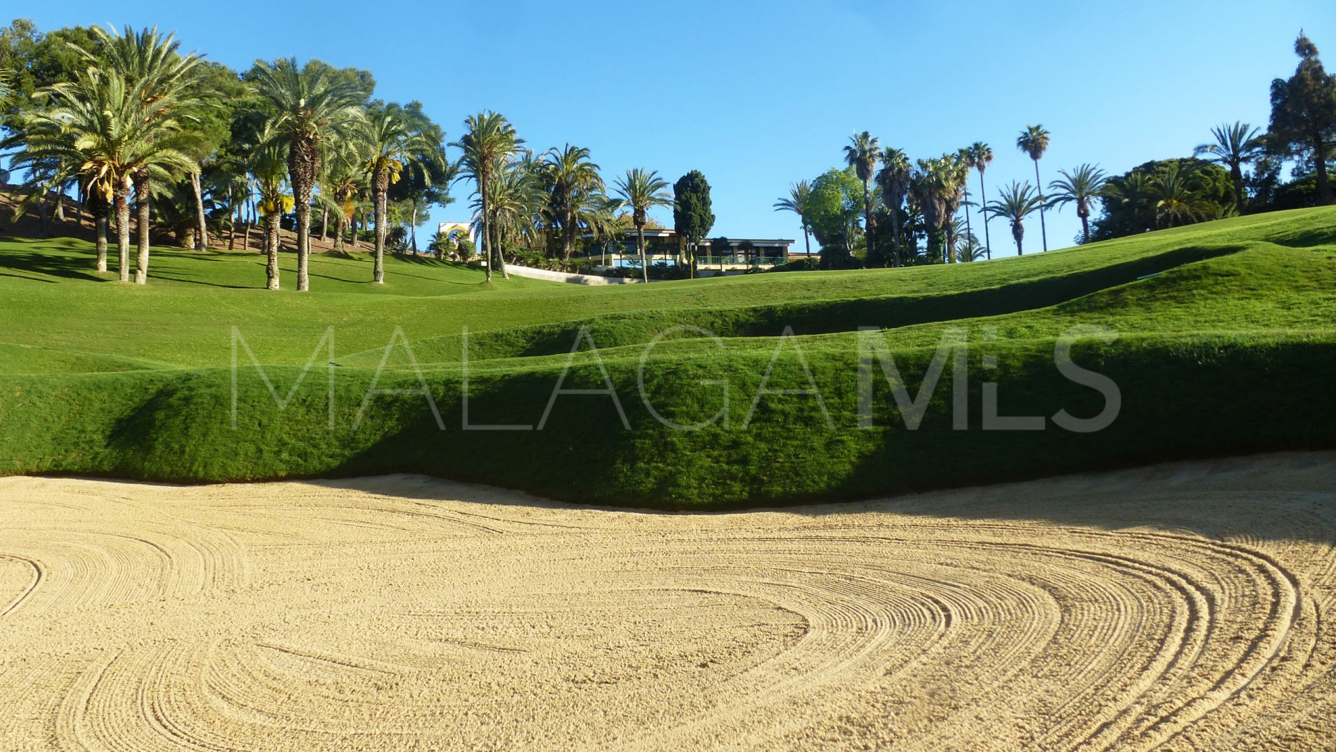 For sale penthouse in Benalmadena Costa with 3 bedrooms