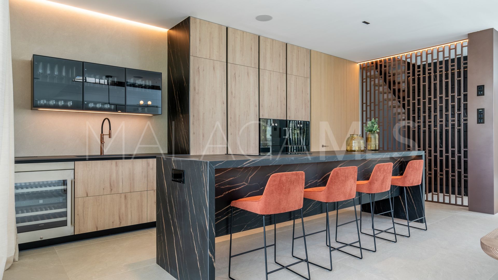 For sale Marbella Golden Mile villa with 5 bedrooms