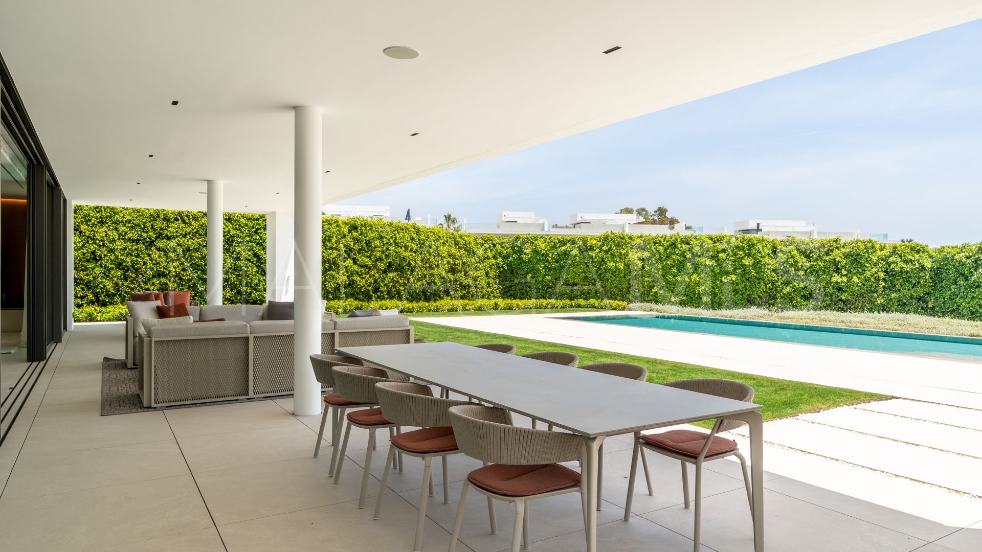 For sale Marbella Golden Mile villa with 5 bedrooms