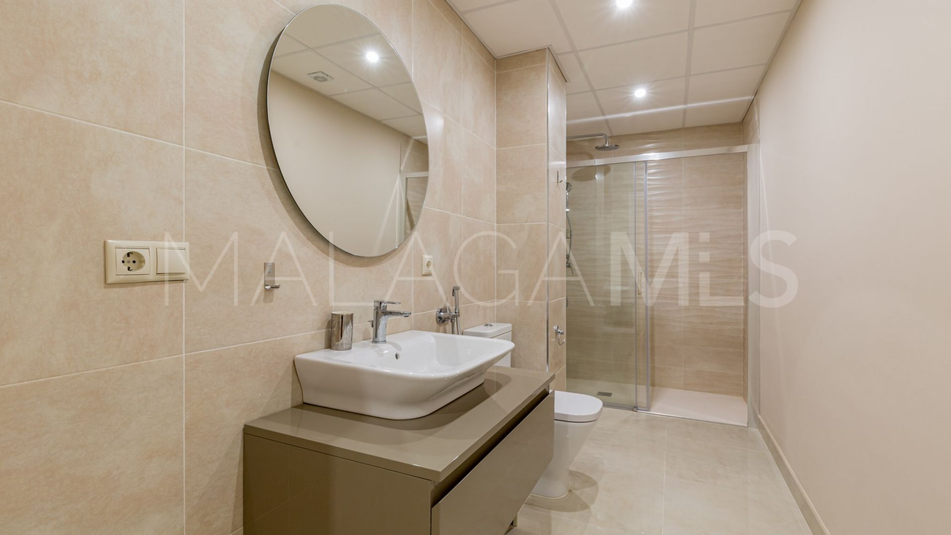 Villa for sale in Paraiso Alto