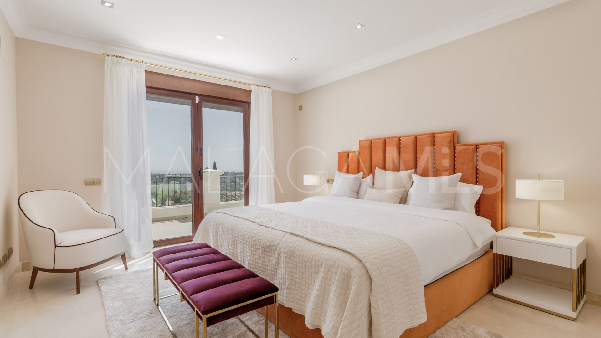Villa for sale in Paraiso Alto