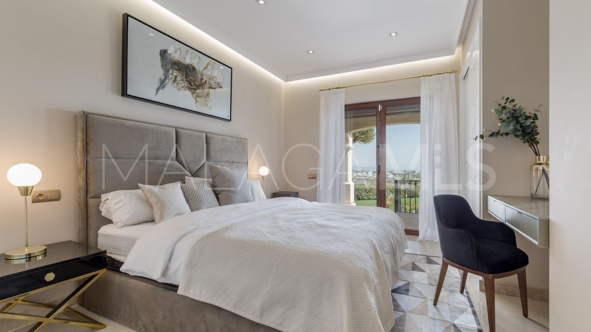 Villa for sale in Paraiso Alto