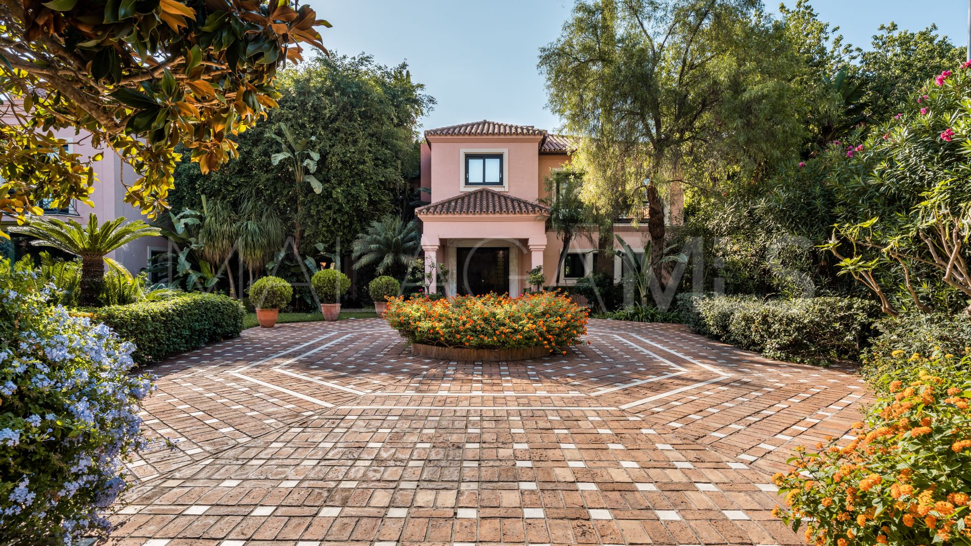 Villa for sale in Paraiso Barronal