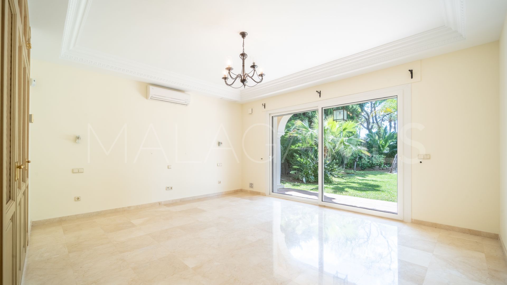 Villa for sale in Paraiso Barronal