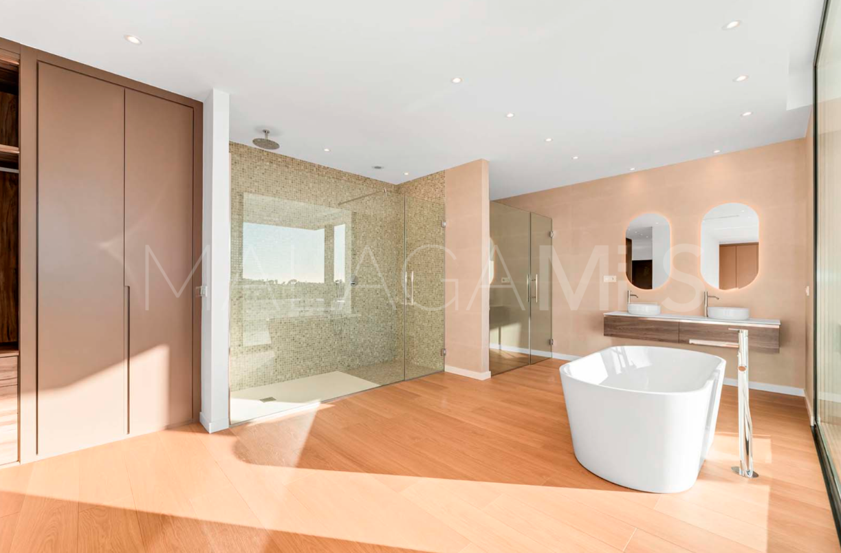 Villa for sale in Paraiso Alto