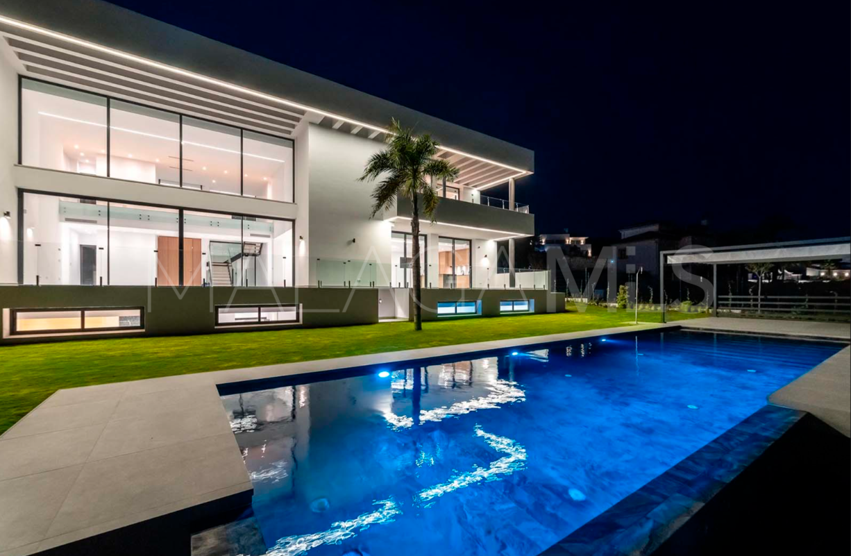 Villa for sale in Paraiso Alto