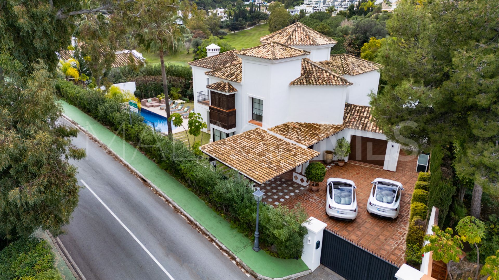 Villa for sale in El Herrojo
