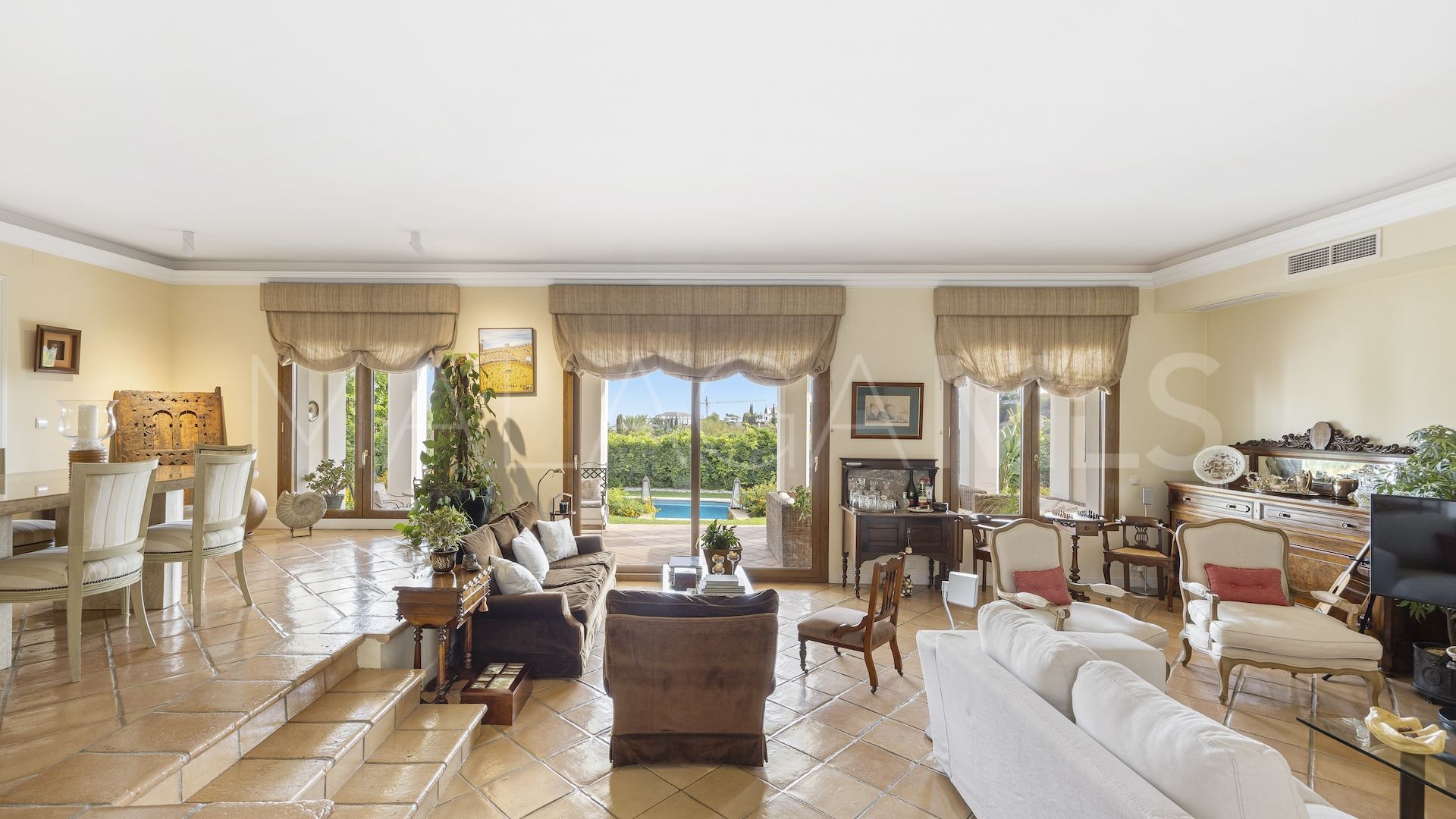 Villa for sale in Los Flamingos Golf