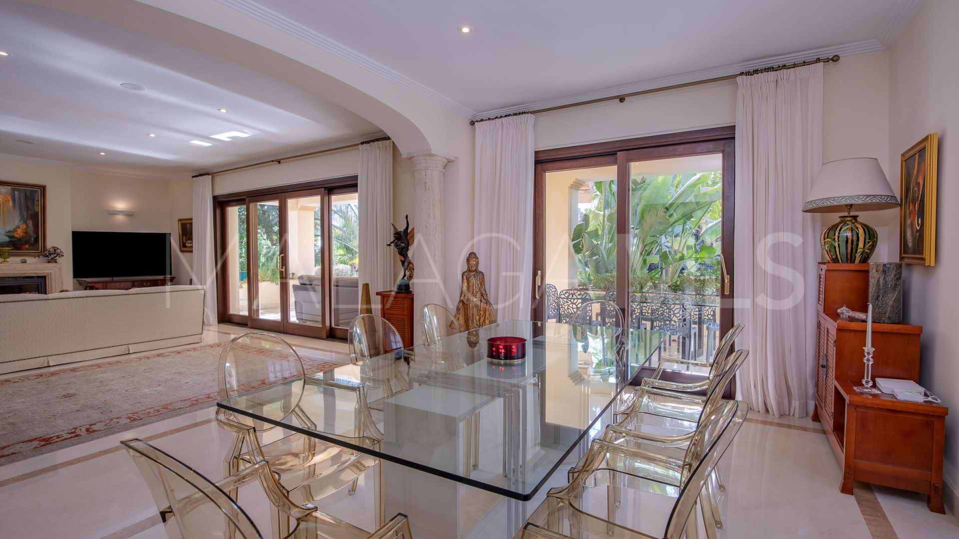 Los Arqueros, villa for sale