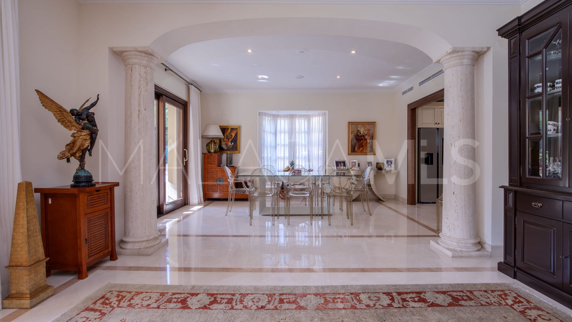 Los Arqueros, villa for sale