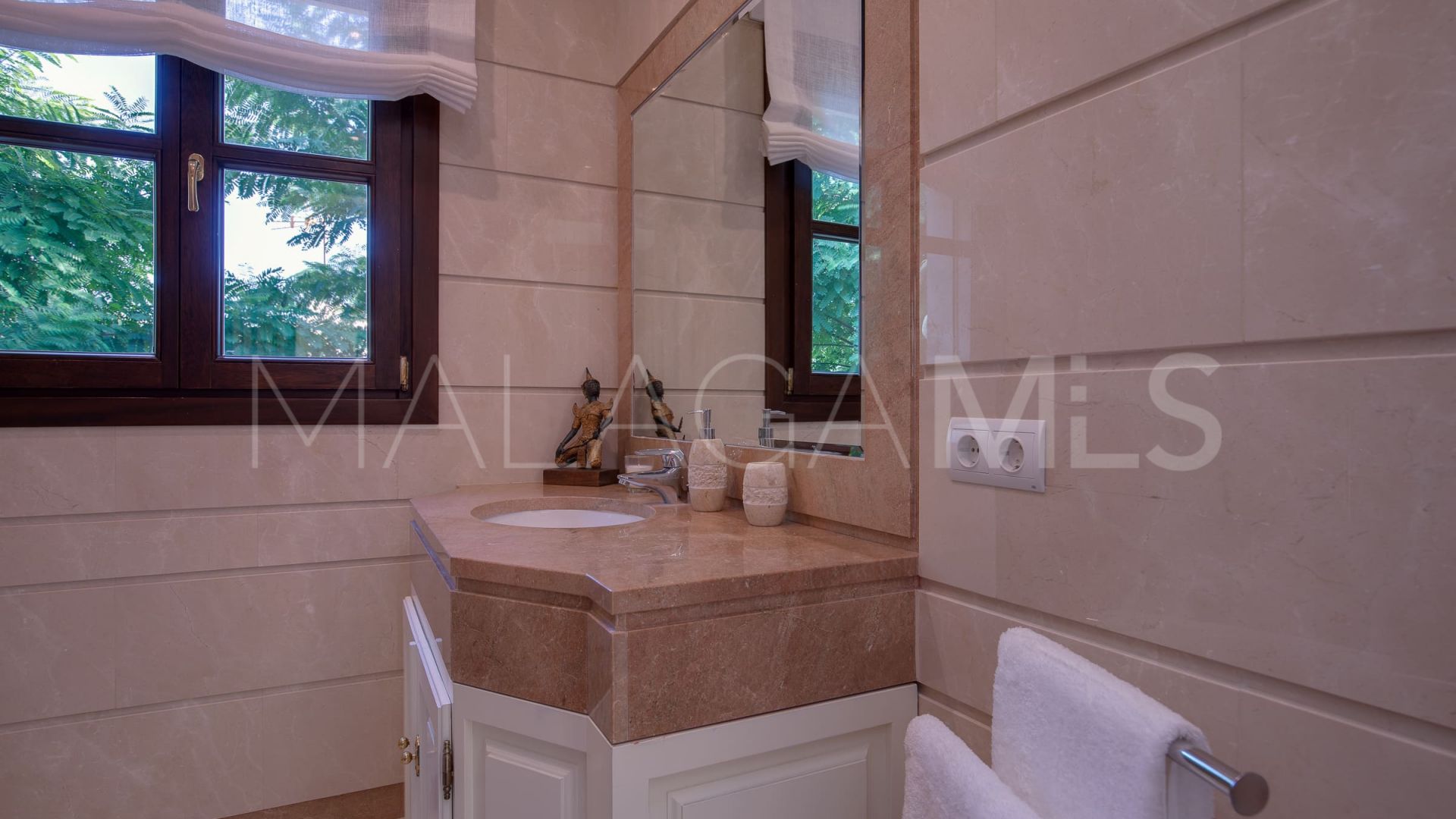 Los Arqueros, villa for sale