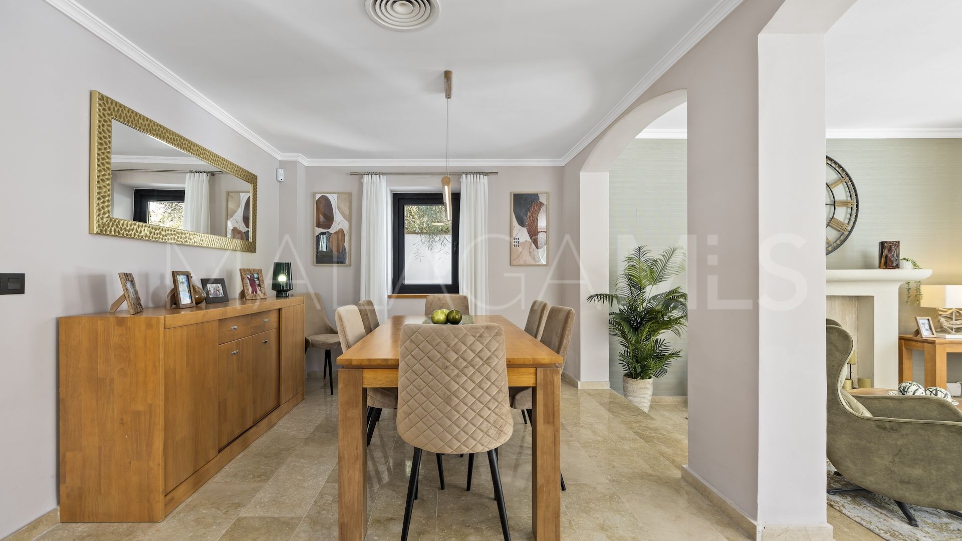 Villa for sale in Paraiso Alto