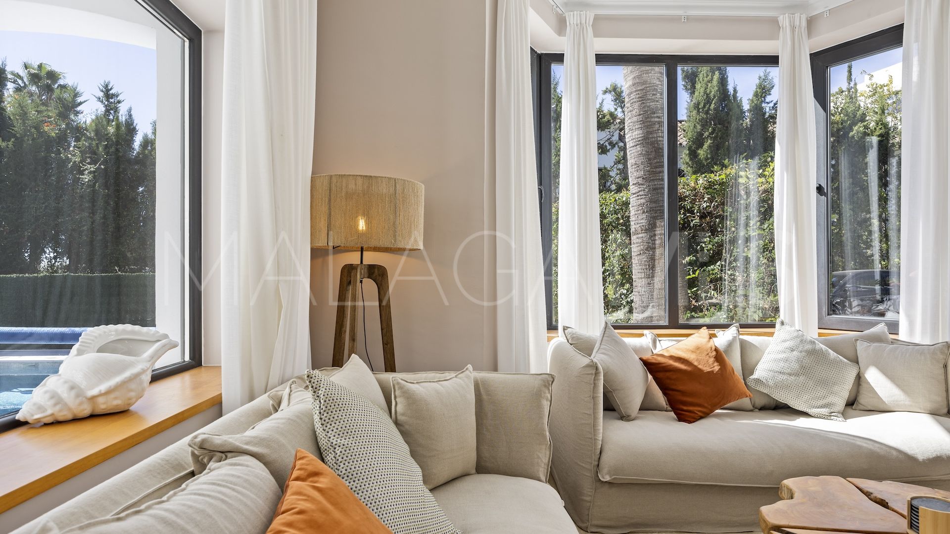 Villa for sale in Paraiso Alto