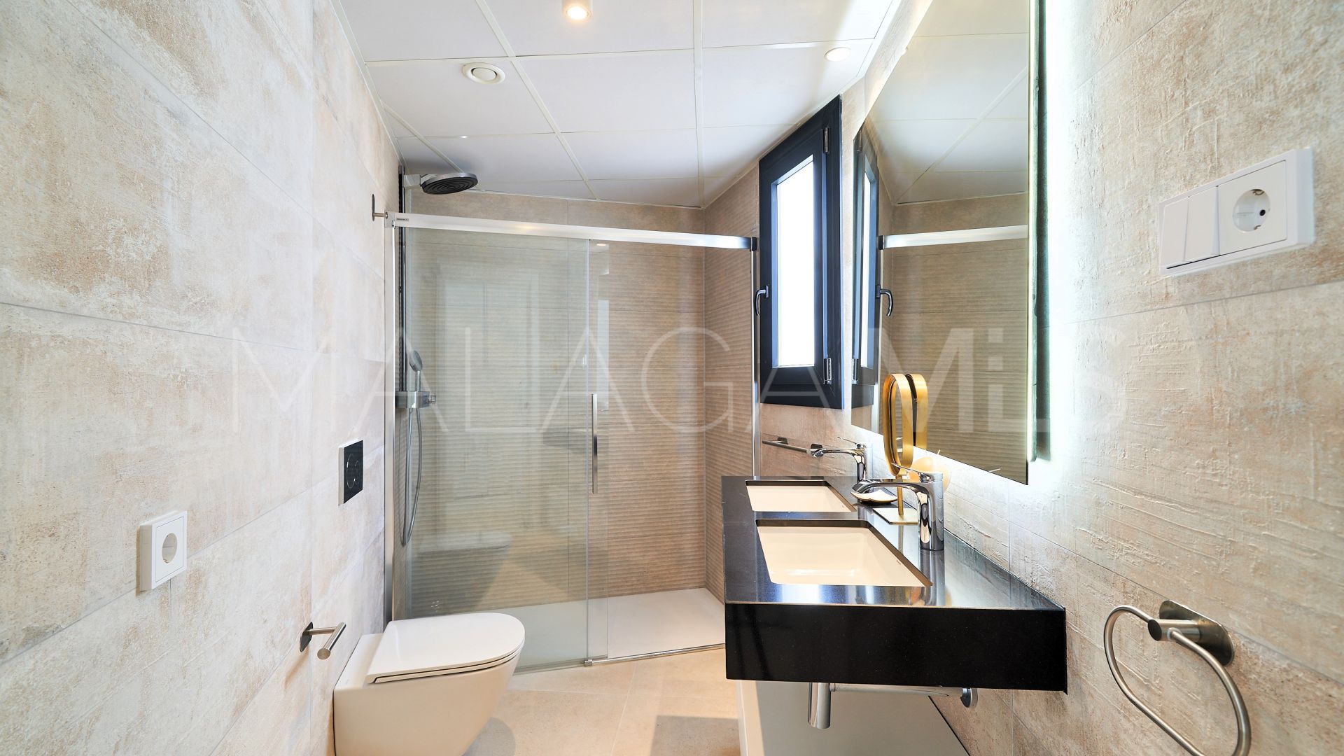 Markplanslägenhet for sale in Fuengirola