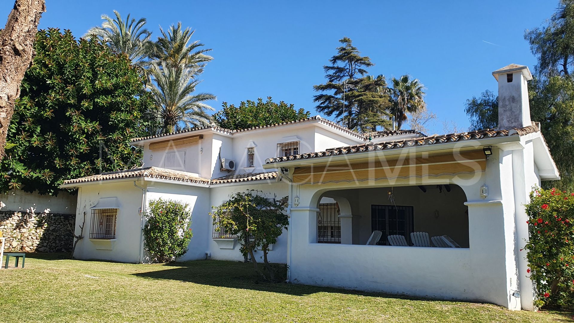 Villa for sale in Guadalmina Alta