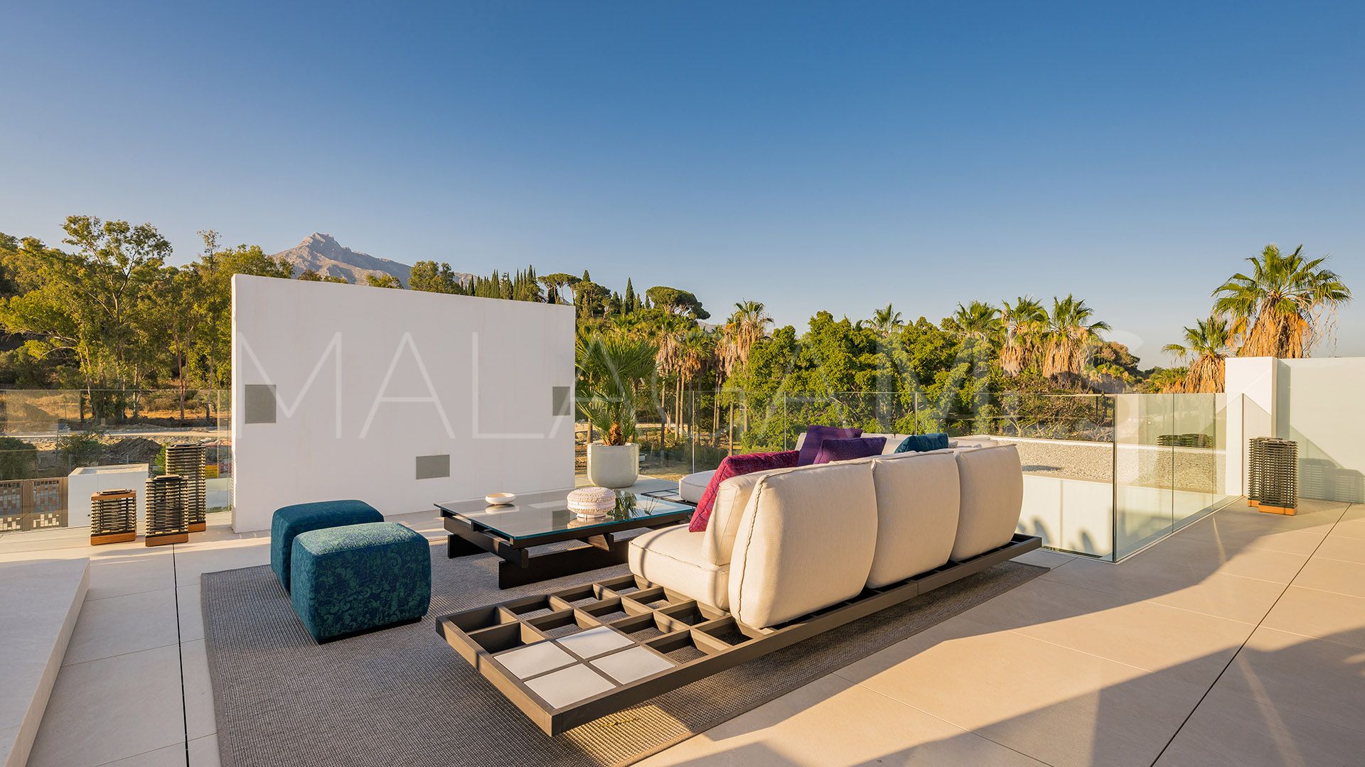 Villa jumelée for sale in Marbella Golden Mile